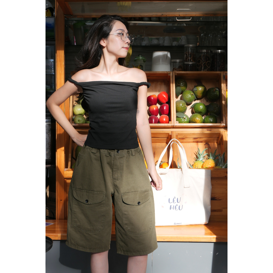 Quần kaki short túi hộp nữ Khaki Cargo Shorts - oula studios