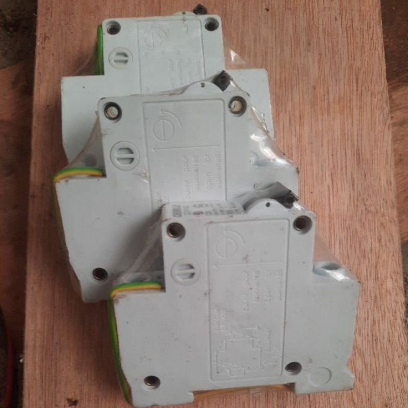 CP TÉP ĐƠN C20, 240V/415V