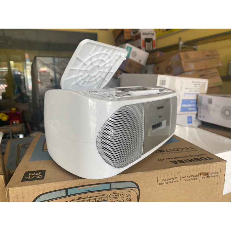 MÁY CASSET RADIO TOSHIBA
