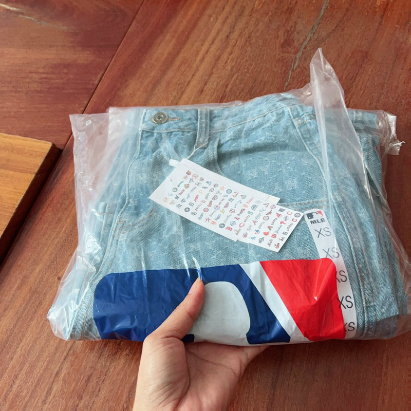 Quần jeans MlB suôn rộng túi hộp lưng cao xịn full