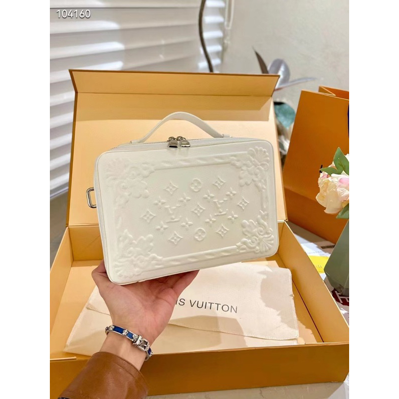 Mẫu túi cặp LV dáng mới size 27x18cm hàng fullbox nguyên seal