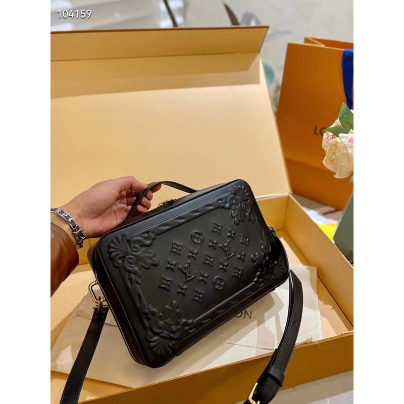 Mẫu túi cặp LV dáng mới size 27x18cm hàng fullbox nguyên seal