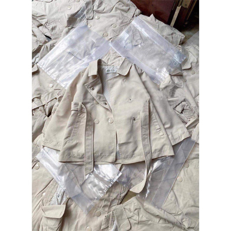 Áo kaki dáng ngắn cho bé gái