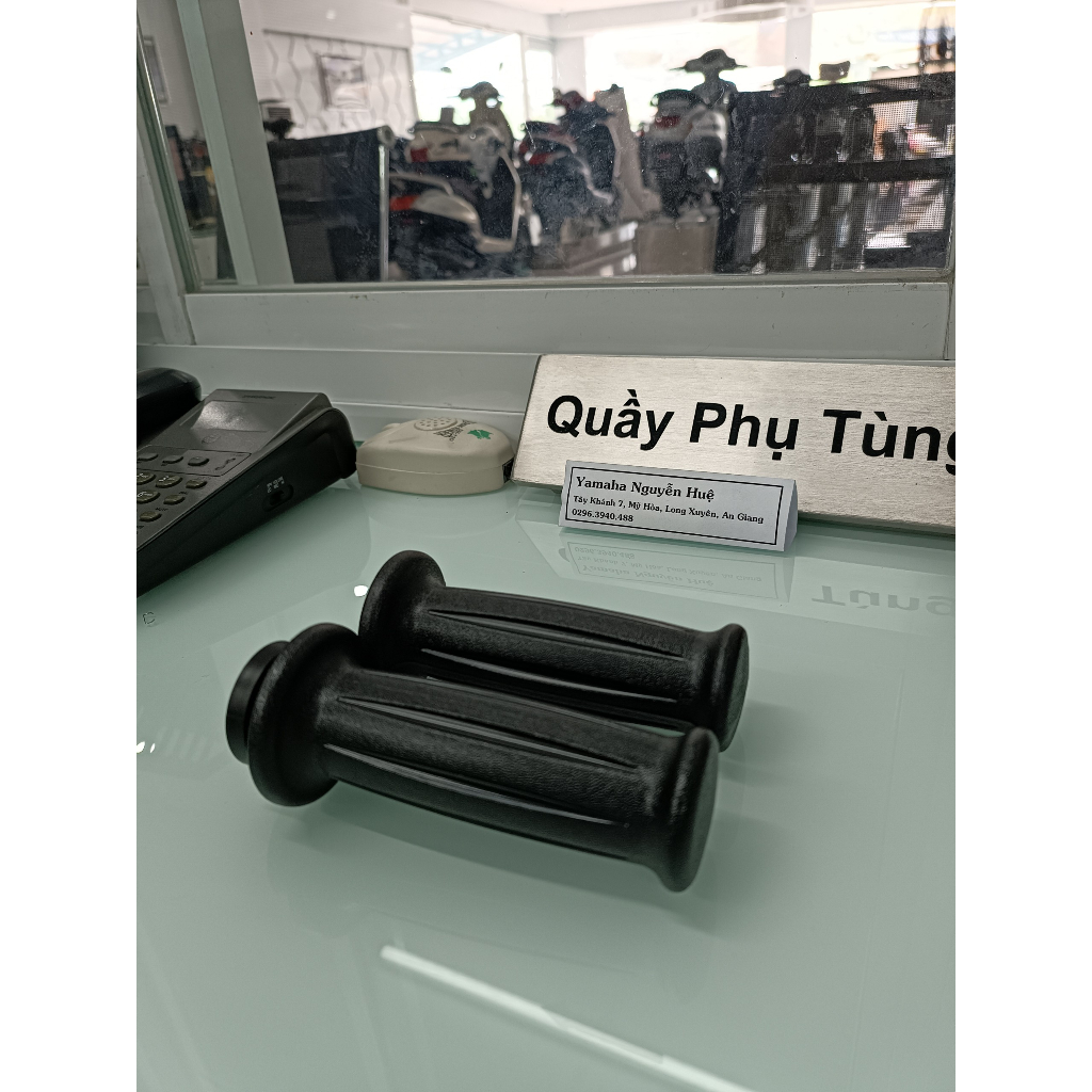 BAO TAY MIO CLASSICO MÀU ĐEN, HÀNG CHÍNH HÃNG YAMAHA VN