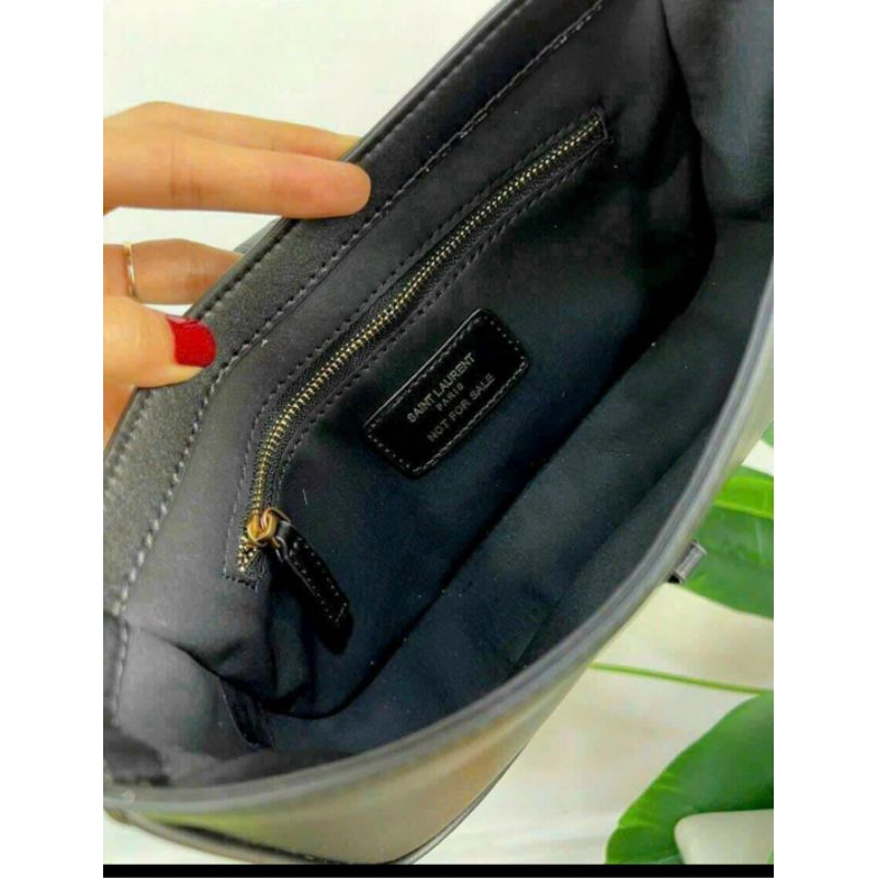 Gift vip kẹp nách