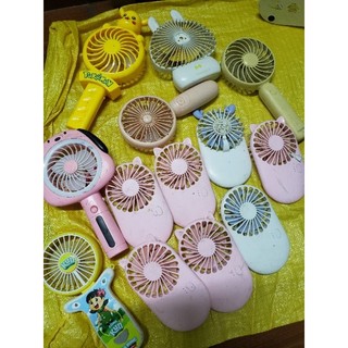 quạt mini cắm sạc dùng được luôn.