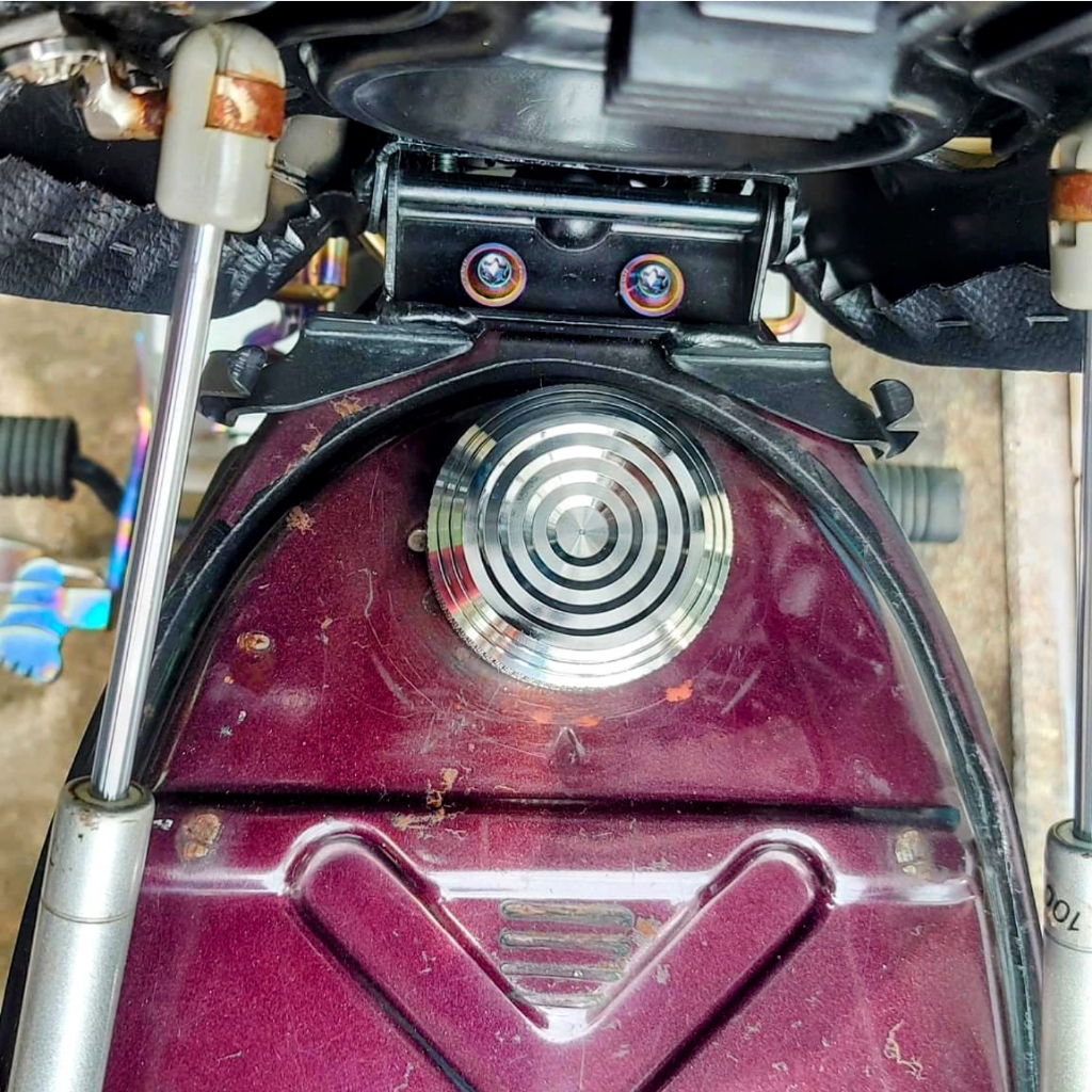 Nắp xăng Salaya Inox 304 Tặng kèm lục giác