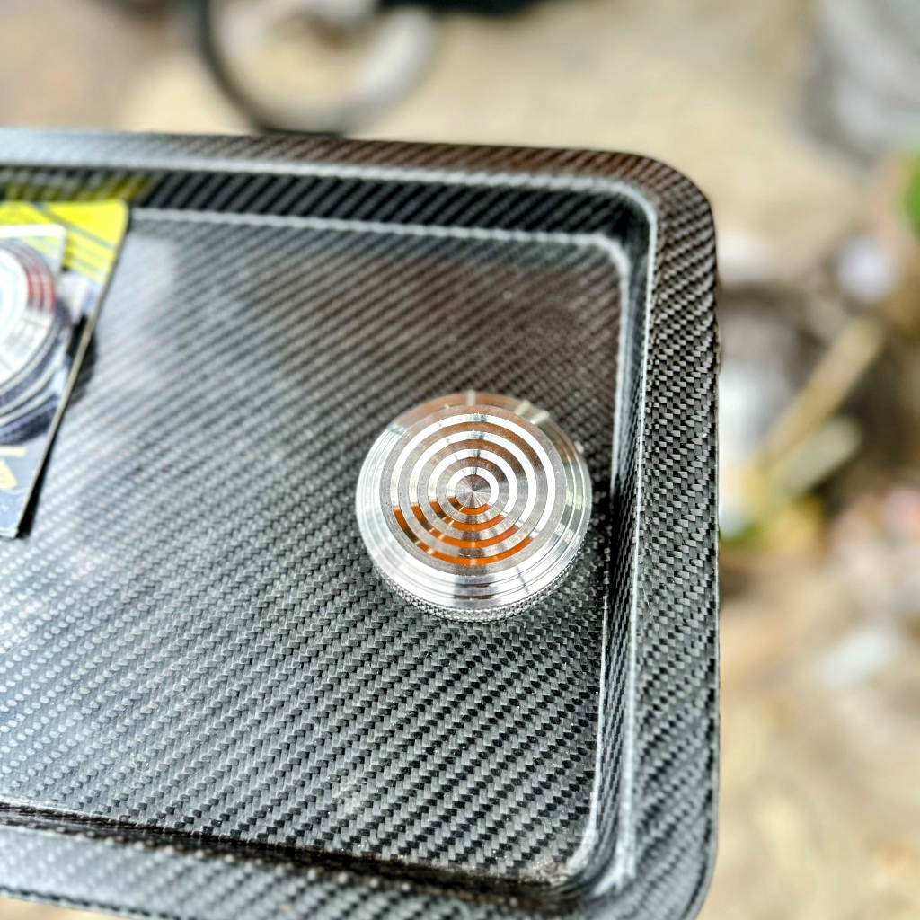 Nắp xăng Salaya Inox 304 Tặng kèm lục giác