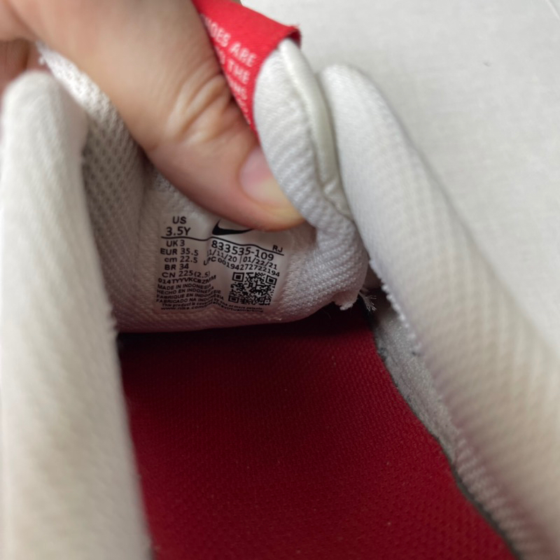 Giày thể thao nữ 2Hand Size 35,5