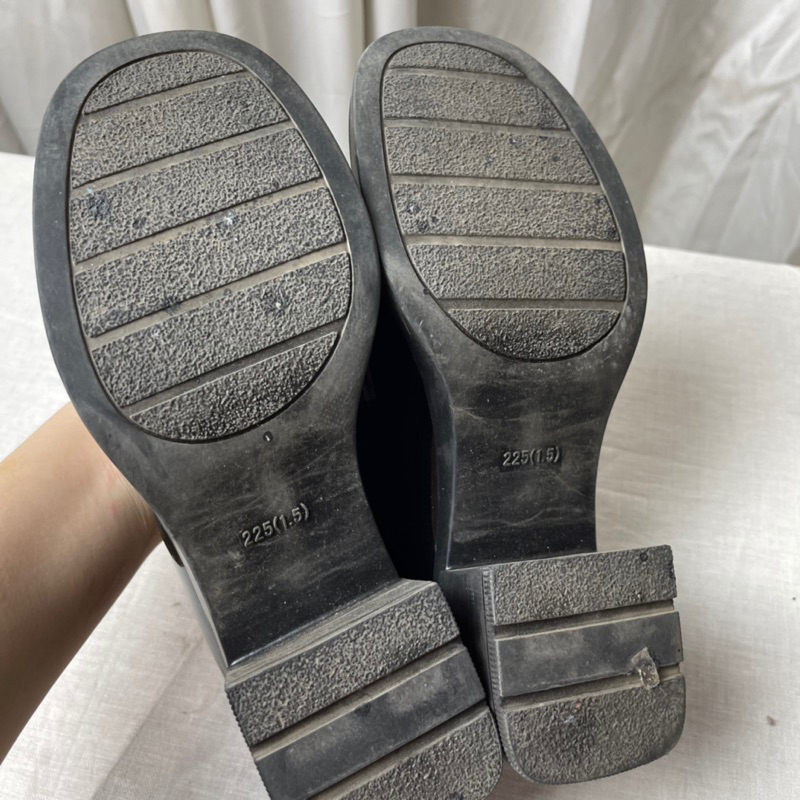 Giày đốc 2Hand màu đen da bóng Size 35