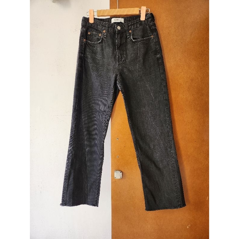 Quần jeans vintage hiệu Zara màu đen ống suông - em và nắng