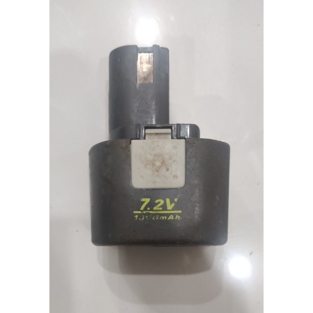 Pin Ryobi 7.2V chọt - dung lượng 2500mAh dùng cho máy khoan pin bãi Nhật