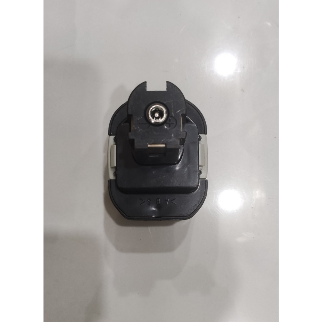 Pin Ryobi 7.2V chọt - dung lượng 2500mAh dùng cho máy khoan pin bãi Nhật