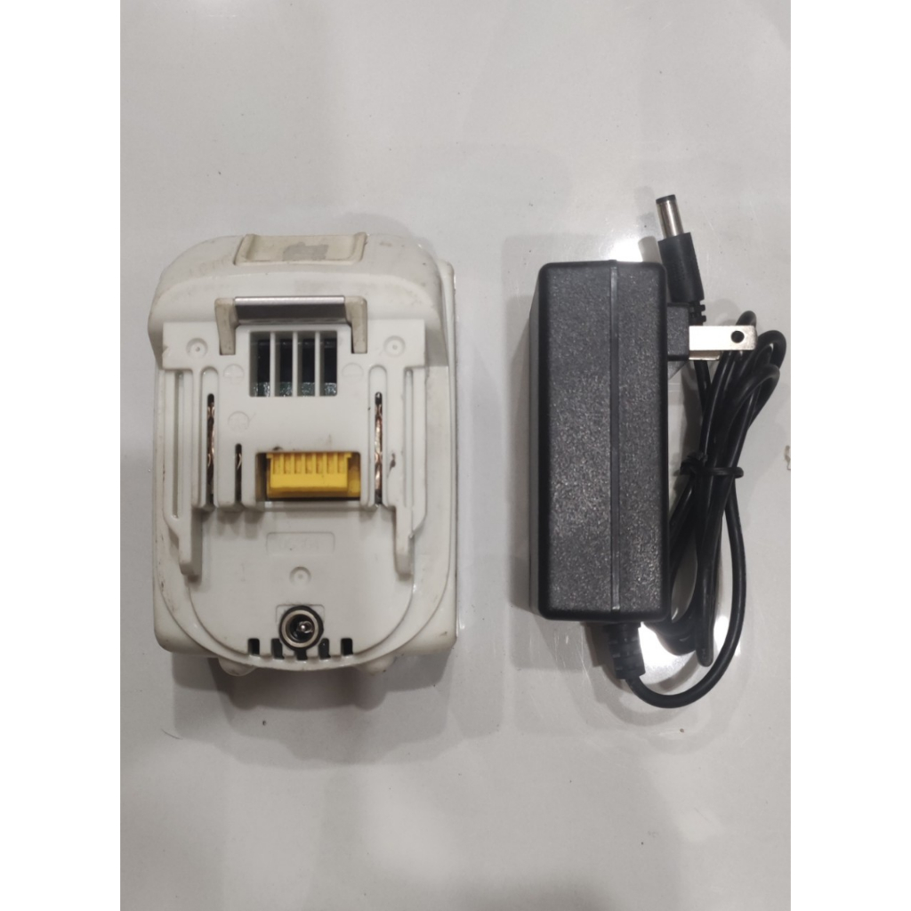 Pin makita 12V trượt cho máy các dòng máy khoan vít makita bãi Nhật