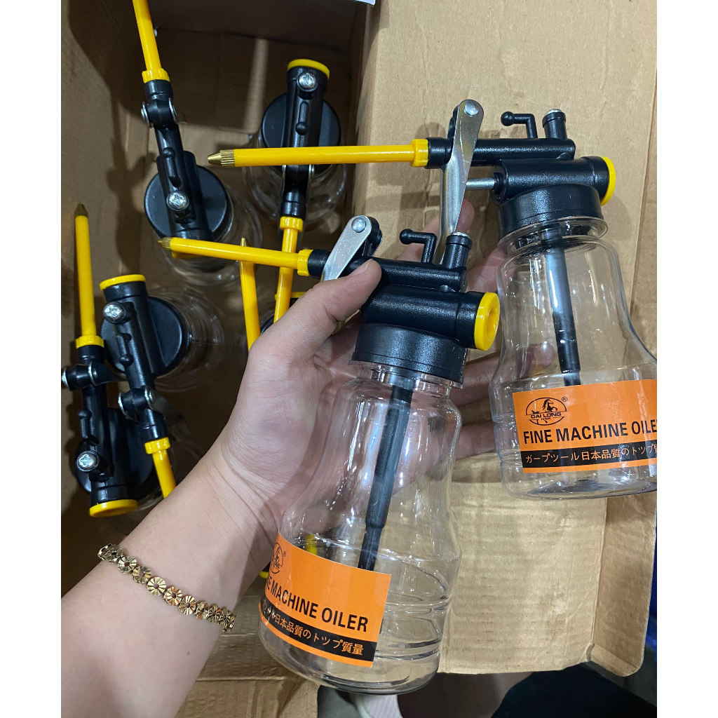 Bình châm, xịt nhớt Japan