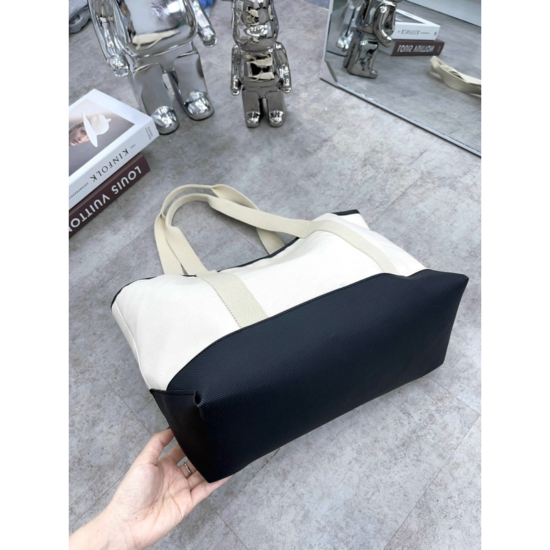 Túi đeo vai, túi tote thời trang WHO.A.U Steven Korea 2023