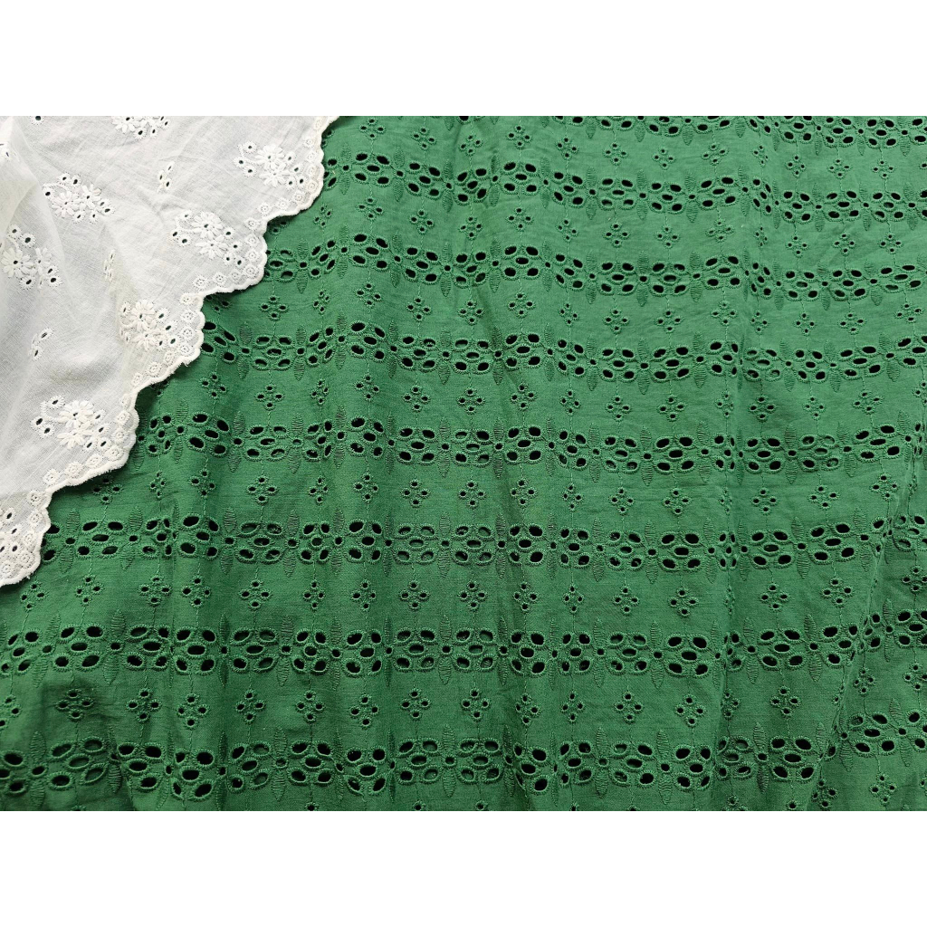 Vải thô thêu màu xanh bộ đội