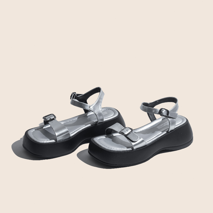 Giày Sandal Nữ Đế Xuồng Quai Ngang Màu Đen Bạc Cao 5 cm giayBOM B2841