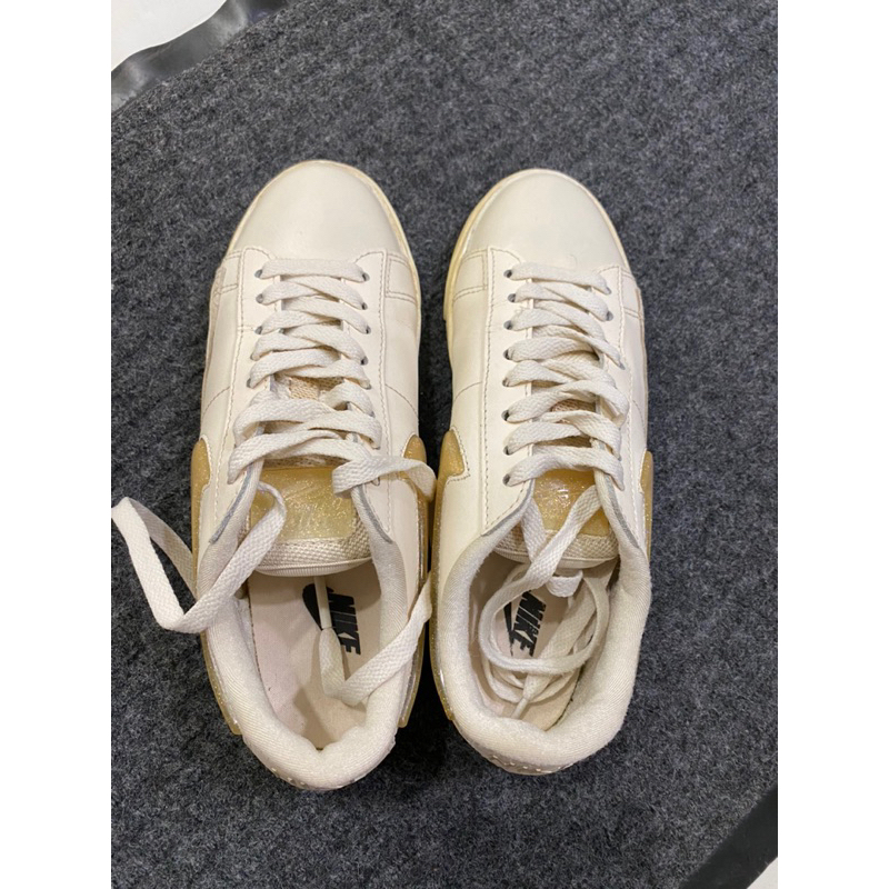 Giày thể thao nữ Nike AV9371-100 size 39 đã qua sử dụng