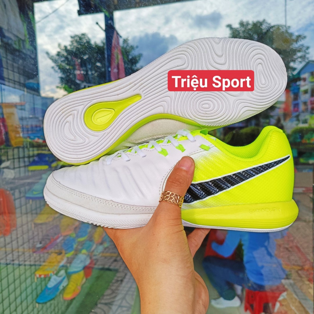 Giày đá bóng Tiempo Legend 7 Pro IC