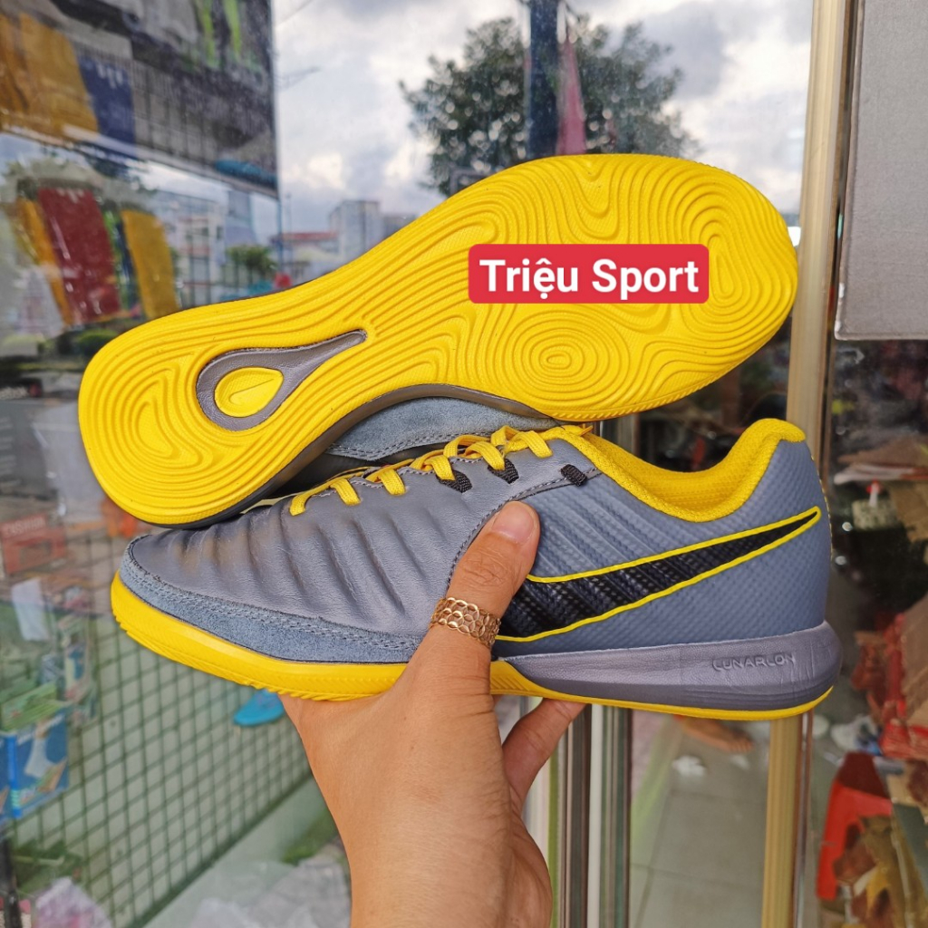 Giày đá bóng Tiempo Legend 7 Pro IC