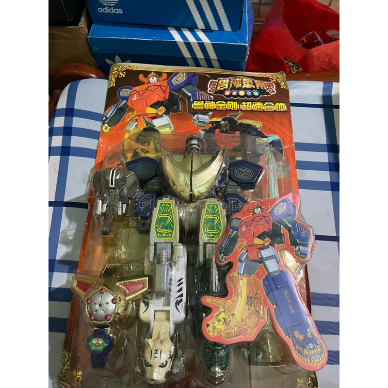 Mô hình Dragon Megazord Big size 33cm - Cần order , lên đơn không nhắn tin trước sẽ giao ngẫu nhiên hàng cùng giá trị