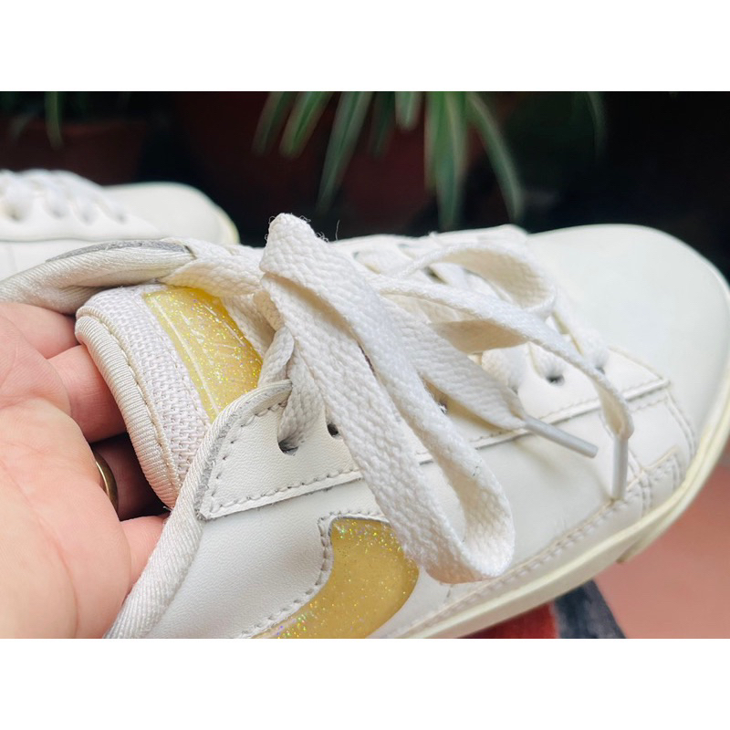 Giày thể thao nữ Nike AV9371-100 size 39 đã qua sử dụng