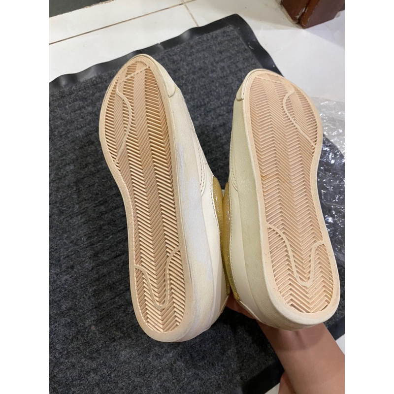 Giày thể thao nữ Nike AV9371-100 size 39 đã qua sử dụng