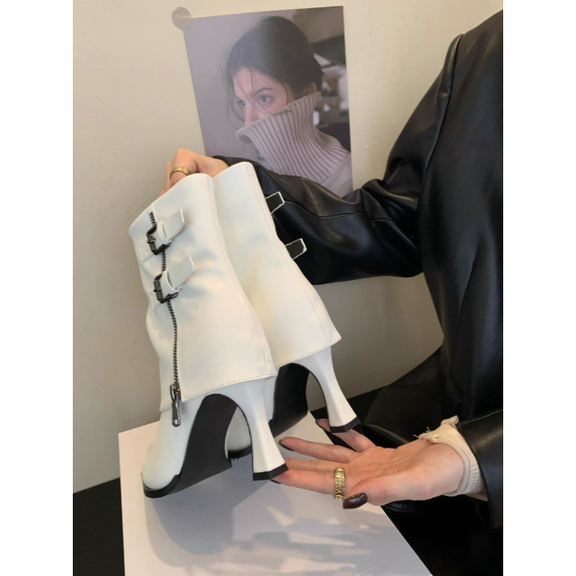 HOT Giày boot ngắn hai lớp cho nữ đính kim loại, giày bốt cá tính cao gót 9 phân thu đông 2023