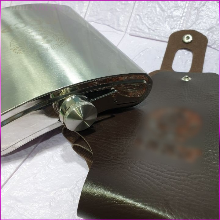 Bình cccp dung tích 1.5  lít dầy 0.6 mm bao gồm túi đựng bình tặng kèm 1 chén + 1 phễu