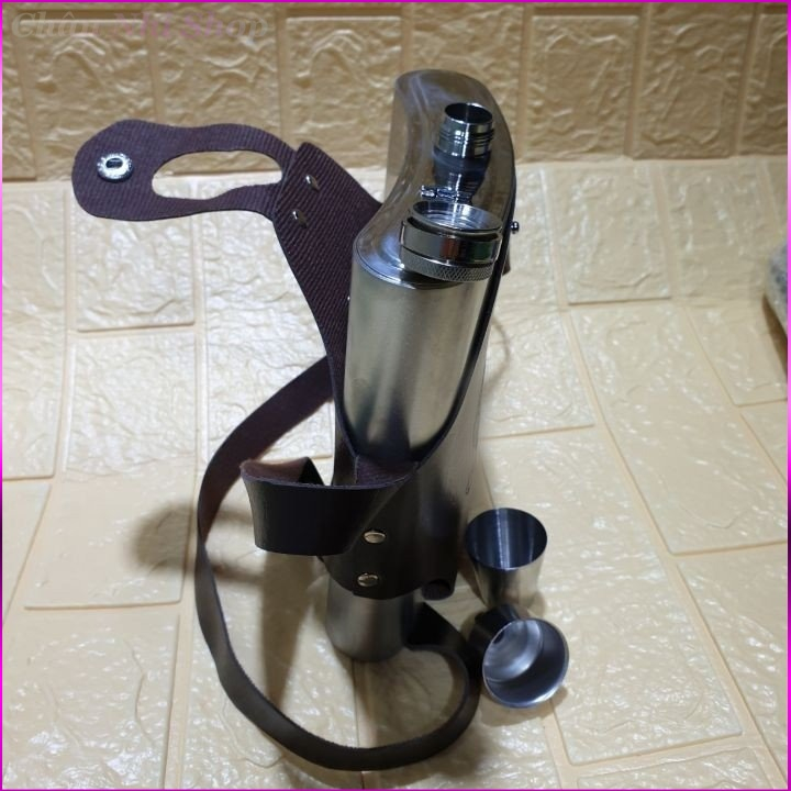 Bình cccp dung tích 1.5  lít dầy 0.6 mm bao gồm túi đựng bình tặng kèm 1 chén + 1 phễu