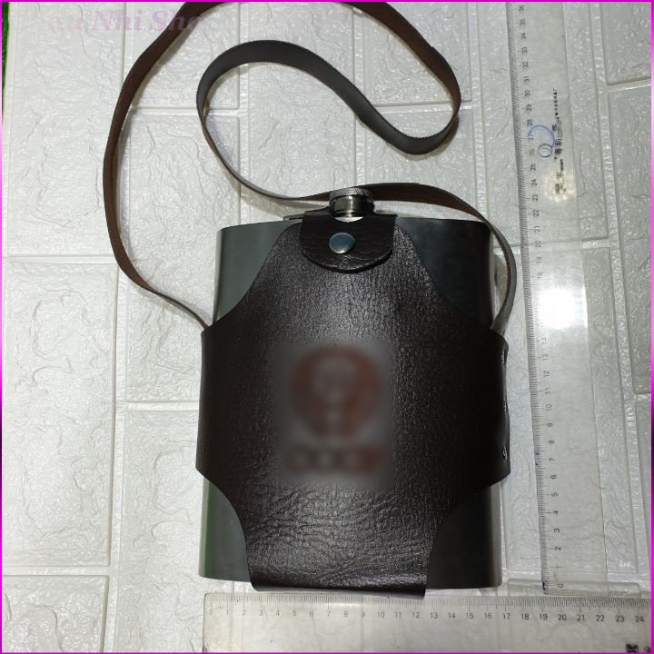 Bình cccp dung tích 1.5  lít dầy 0.6 mm bao gồm túi đựng bình tặng kèm 1 chén + 1 phễu