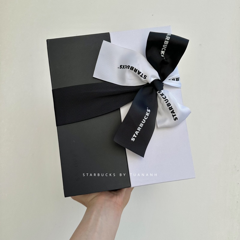 Ly Giữ Nhiệt Starbucks Dion Black & White Valentine 591ml