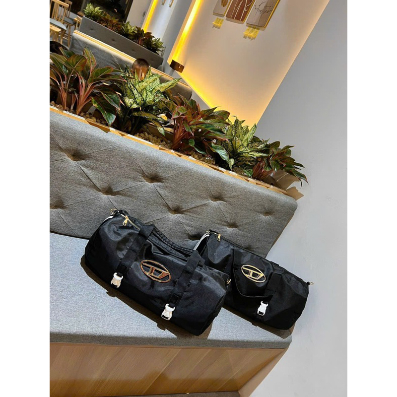 Túi du lịch, túi thể thao nam nữ hoạ tiết 3 sọc có tay cầm làm túi đeo chéo nam nữ , đi chơi đi làm công tác đều được