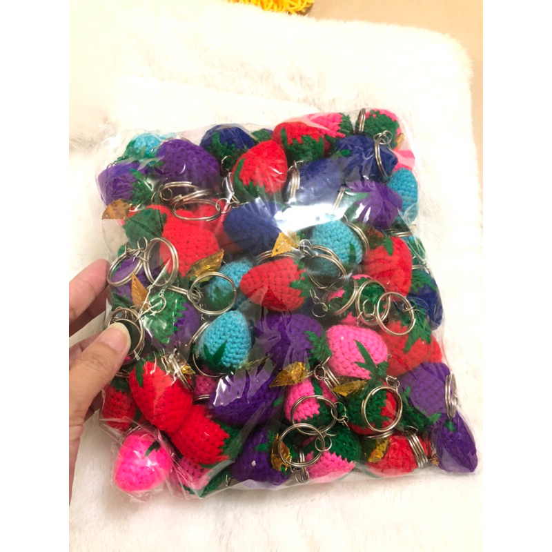 Móc khóa hình trái dâu