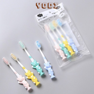 Combo 4 bàn chải cho bé, set 4 bàn chải hình thú có đế hít dưới chân chắc chắn, 4 bàn chải hình thú có nắp đậy kèm túi