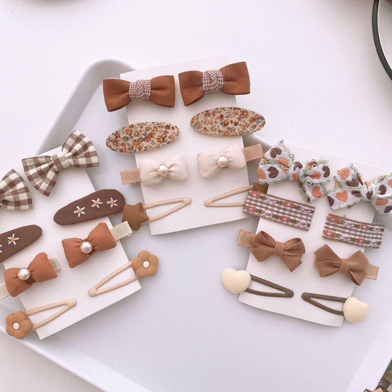 Set kẹp vải nâu vintage cho bé gái