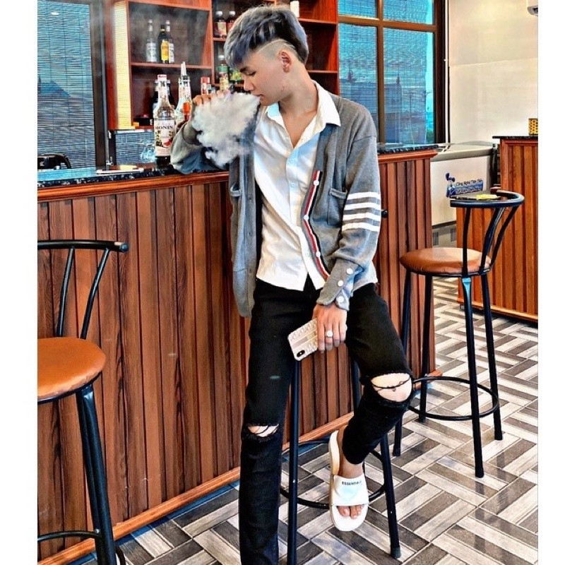 Áo Cardigan Thome Browe Cap Cấp -Áo Cardigan Phối Hoạ Tiết 4 Sọc Tay Cực Đẹp Hottrend 2023