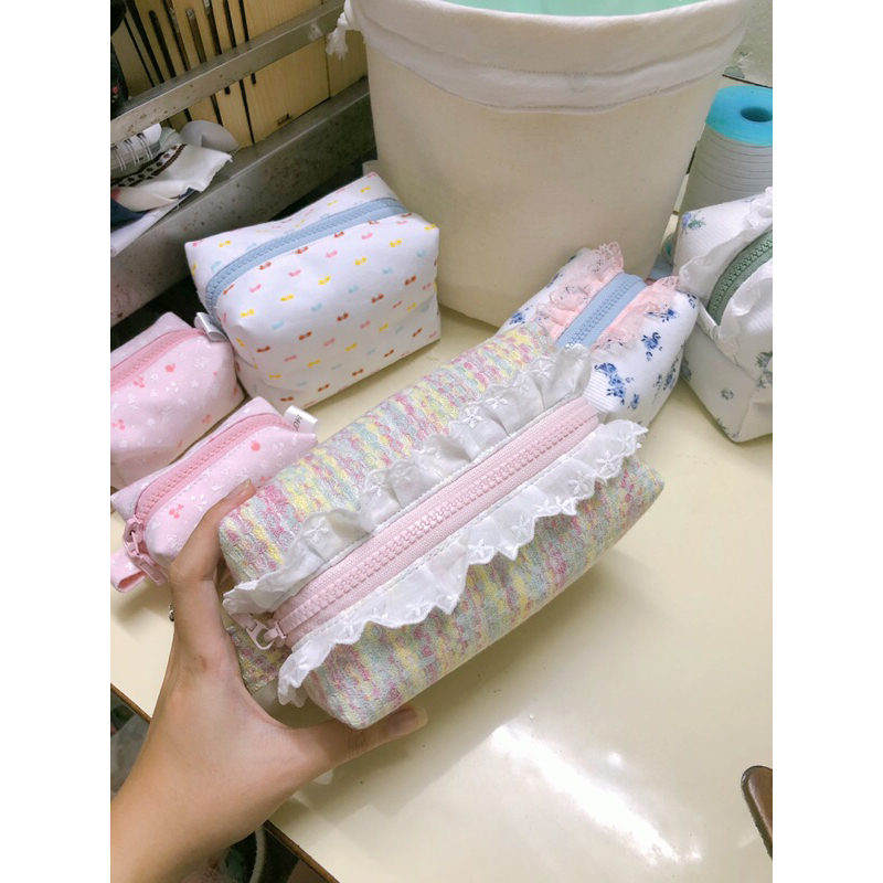TÚI POUCH ĐỰNG ĐỒ MAKEUP CÓ REN - HANDMADE BY 1402.Sew