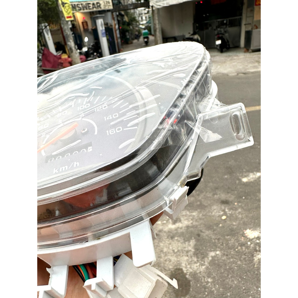 ĐỒNG HỒ FUTURE 1 ĐỜI ĐẦU