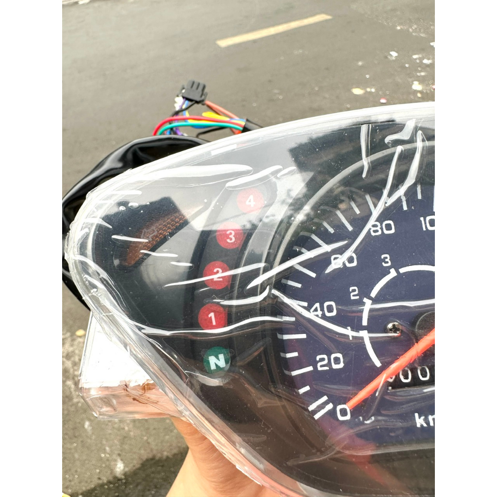 ĐỒNG HỒ FUTURE 1 ĐỜI ĐẦU