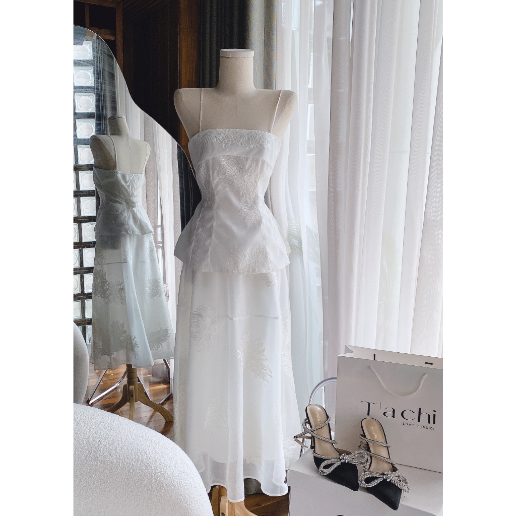 SET ÁO HOA NỔI 2 DÂY TƠ THÊU HOA + CHÂN VÁY MIDI THÊU HOA XÒE