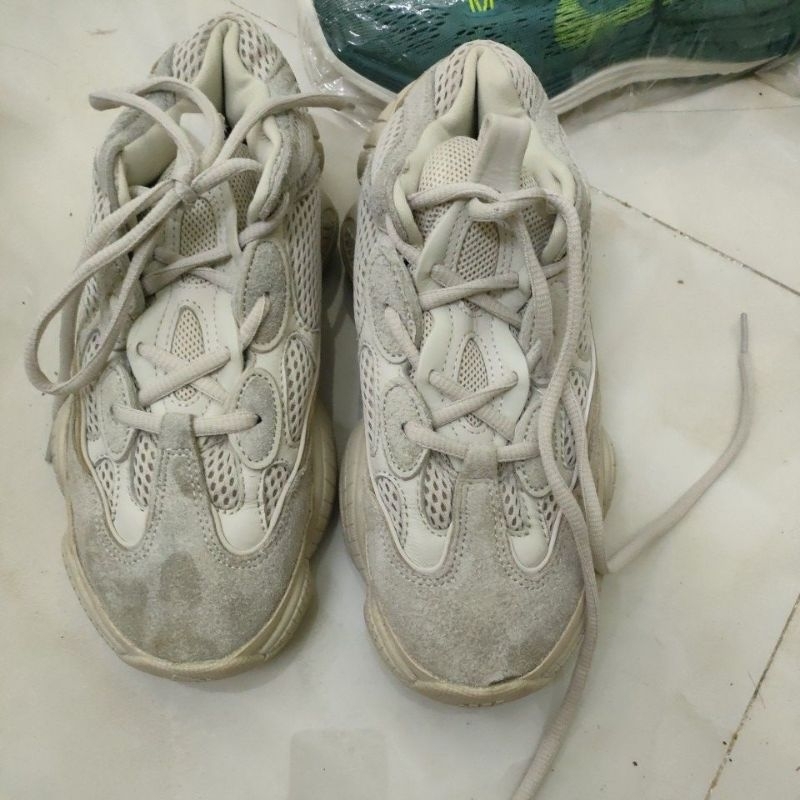 Giày thê thao sai 36