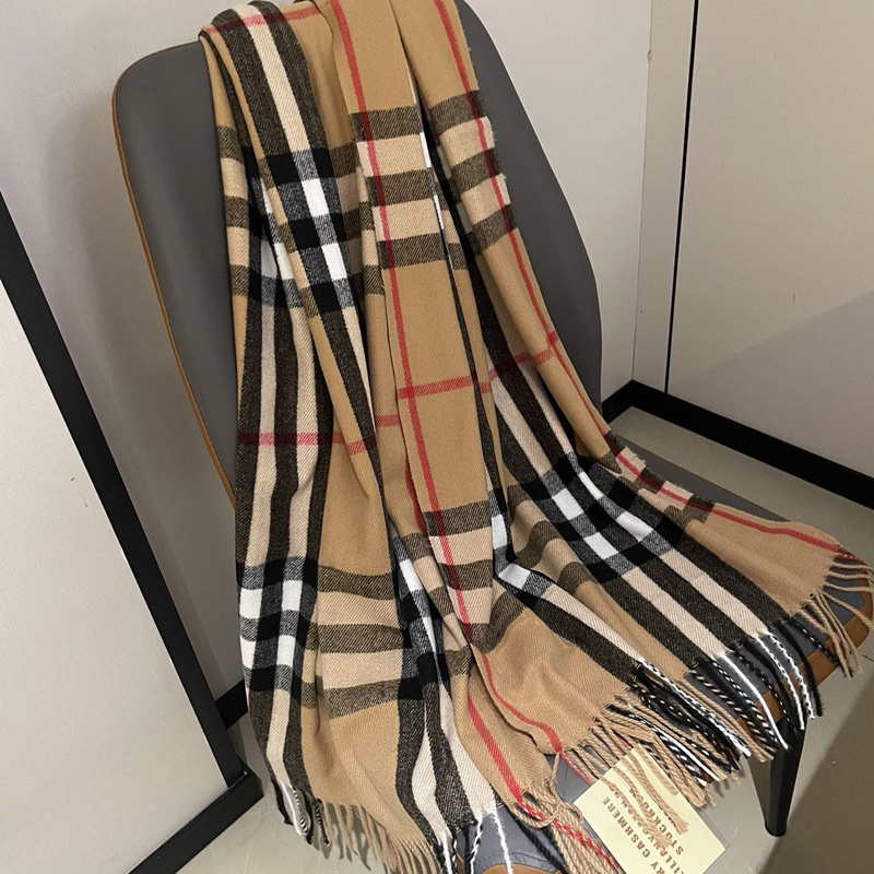 Khăn dạ hoạ tiết BBR size 65x180cm