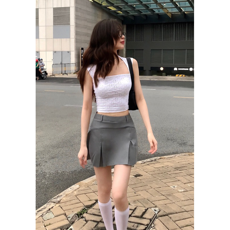 Set áo ống có tay và chân váy ngắn xếp ly phong cách tiểu thư