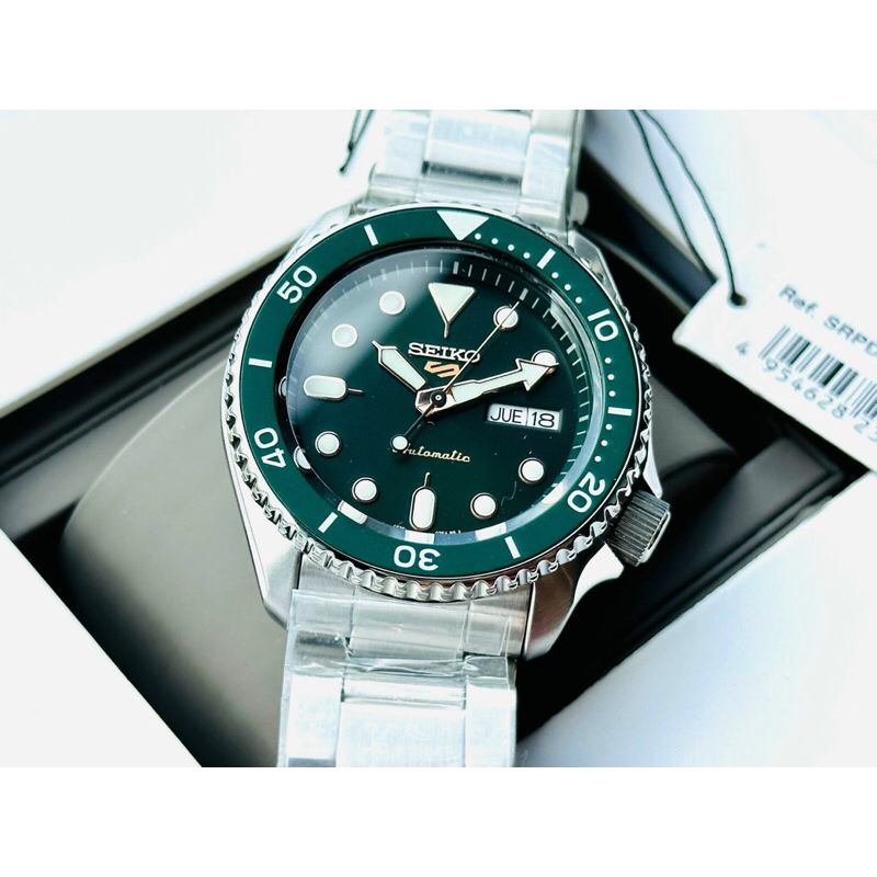 Đồng hồ nam dây thép Seiko 5 Sport Automatic Green SRPD63K1