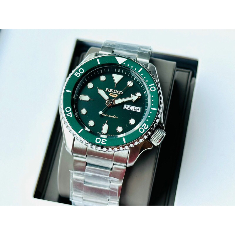 Đồng hồ nam dây thép Seiko 5 Sport Automatic Green SRPD63K1