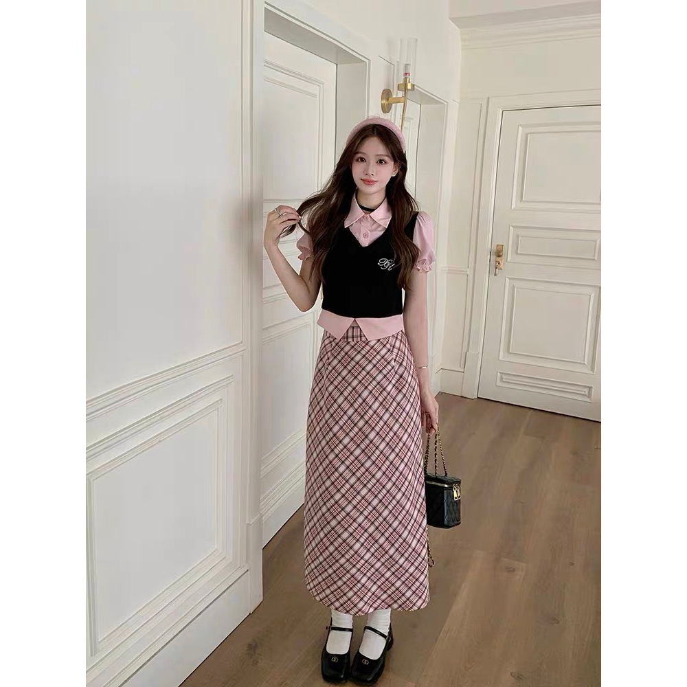 SET HỒNG GILE: ÁO GILE ĐEN + ÁO SƠ MI HỒNG TAY PHỒNG CROPTOP + CHÂN VÁY MIDI CARO SUÔNG