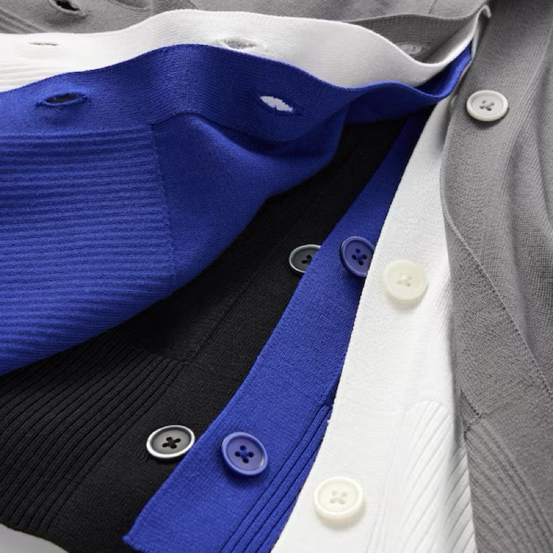 Áo len cadigan Uni qlo