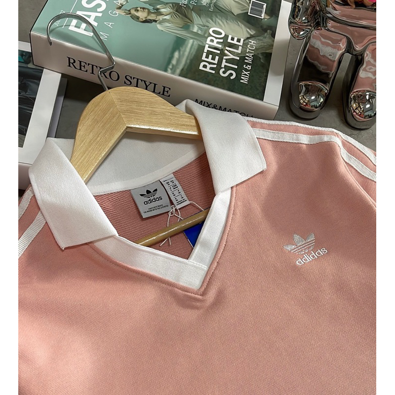 ÁO POLO CỔ V ADI.DASS SỌC BACSIC